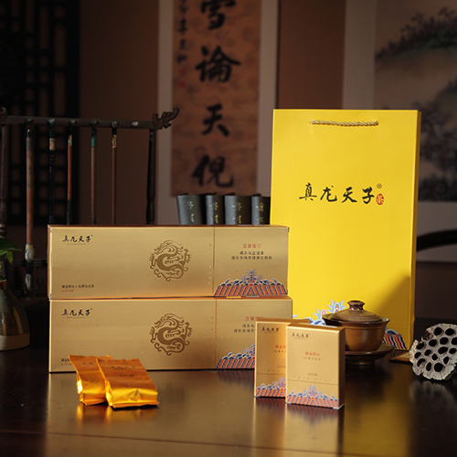 真龍?zhí)熳狱S金明水（古黑烏龍）4.jpeg