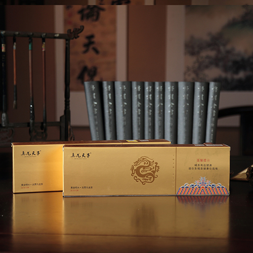 真龍?zhí)熳狱S金明水（古黑烏龍）5.jpeg
