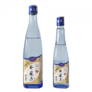 臥龍泉酒