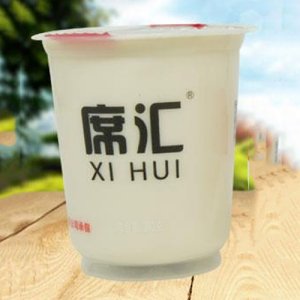 席匯紅棗豆漿杯裝豆漿