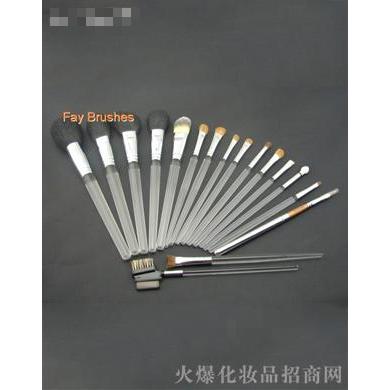 17支透明亞克力柄貂毛專業(yè)化妝套刷
